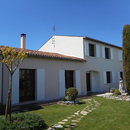 Le Logis De L'Etore Saint-Jean-dʼAngély 外观 照片